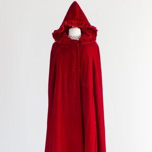 XtabayVintage 1960's Crimson Velvet Hooded Cape / Small